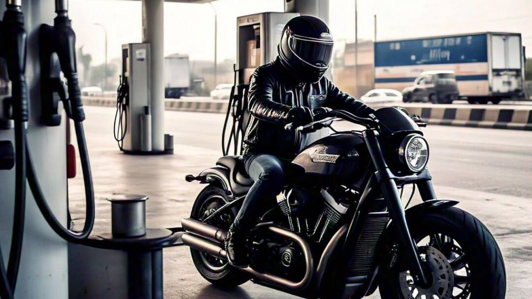 நோ ஹெல்மெட்.. நோ பெட்ரோல்.. அரசு போட்ட அதிரடி உத்தரவு.. காரணம் என்ன?