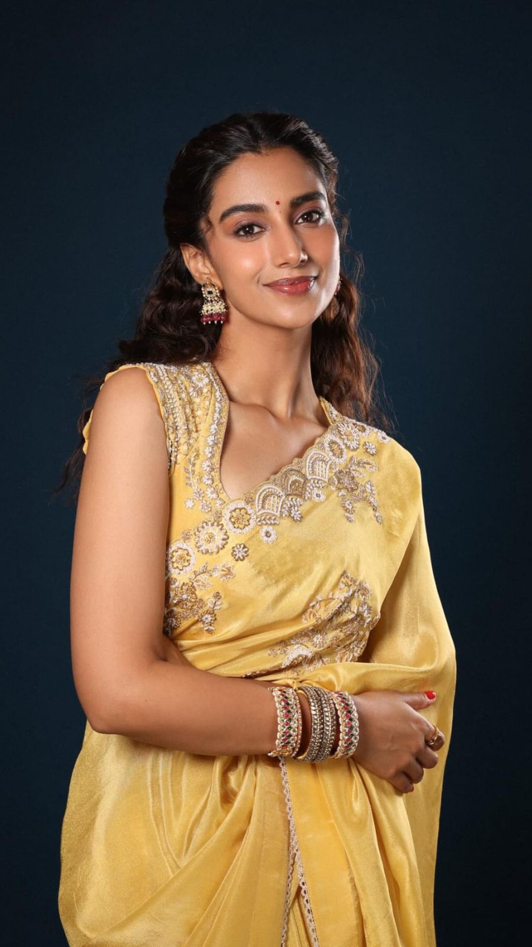 மாநில அளவிலான நீச்சல் வீராங்கனை மற்றும் பேட்மிட்டன் வீராங்கனையும் ஆவார்.