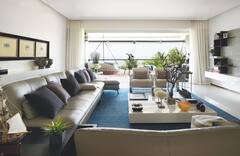 Hrithik Roshan Luxury House : सी फेसिंग बाल्कनी, रॉयल बेडरुम; हृतिक रोशनच्या 100 कोटींच्या आलिशान घराचे INSIDE PHOTO एकदा पाहाच