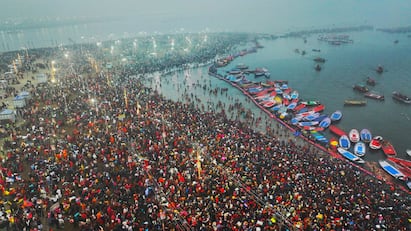 Maha Kumbh Stampede: ઉત્તર પ્રદેશના પ્રયાગરાજમાં ઘણા વર્ષો પછી આવી રહેલો ભવ્ય કુંભ એટલે કે મહાકુંભ મેળો ચાલી રહ્યો છે. અત્યાર સુધીમાં કરોડો લોકોએ અહીં ગંગામાં ડૂબકી લગાવી છે