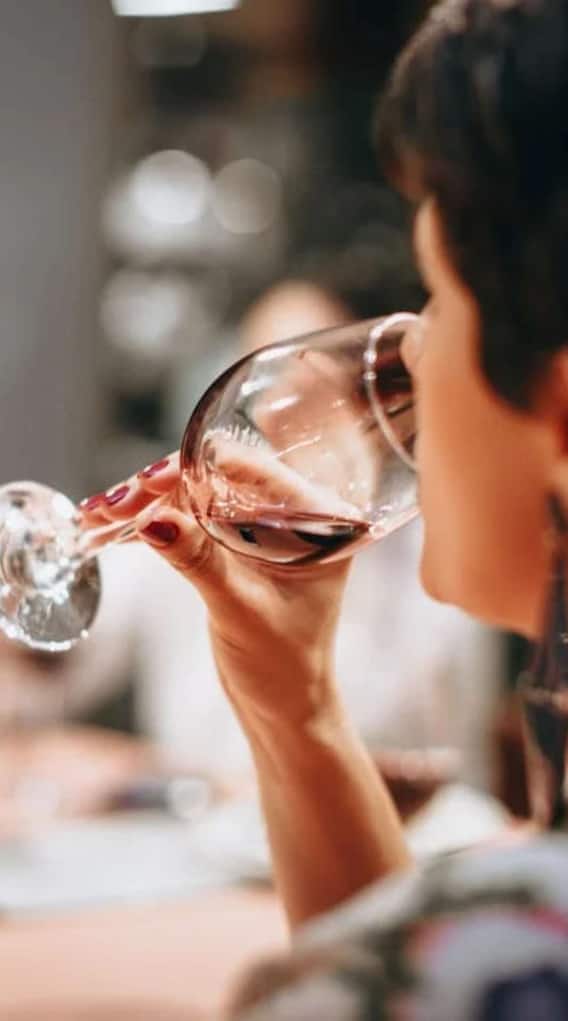 दिमाग पर कितनी देर तक रहता है शराब का असर?