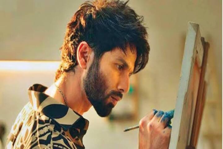 शाहिद कपूर ने सीरीज फर्जी से ओटीटी पर कदम रखा था. इस सीरीज का पहला सीजन शानदार रहा था उसके बाद मेकर्स दूसरा सीजन लेकर आ रहे हैं.