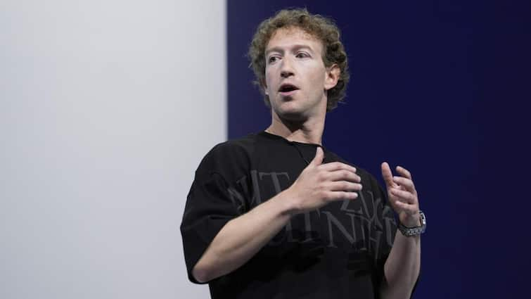 Whatsapp chat may leak online mark zuckerberg told the truth check details