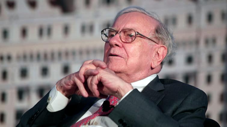 Warren Buffett Names Son Howard As Successor To Lead Rs 82 Lakh Crore Empire