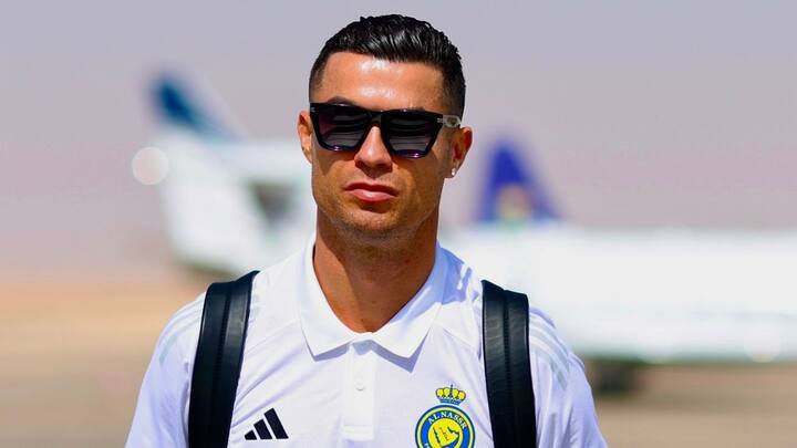 রোনাল্ডোর নতুন জেটের না না ফিচার শুনলে তাক লেগে যাওয়াটাই স্বাভাবিক। সর্বাধিক ১৯ জন সওয়ারিকে নিয়ে সফর করতে সক্ষম এই জেটের সর্বোচ্চ গতি ৬১০ মাইল প্রতি ঘণ্টা।