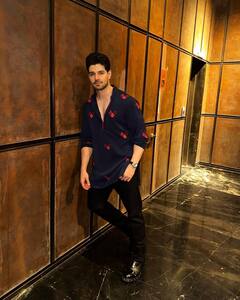 कास्टिंग काउच से डी कंपनी से लिंक तक, बॉलीवुड सेलेब्स के ऐसे कांड जिन्होंने बर्बाद कर दिया था उनका करियर