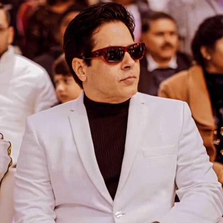 टीवी एक्टर अमन वर्मा इंडस्ट्री का जाना माना चेहरा हैं. उनका एक कास्टिंग काउच का वीडियो खूब वायरल हुआ था. उसके बाद से उन्हें ऑफर मिलना बंद हो गए थे.