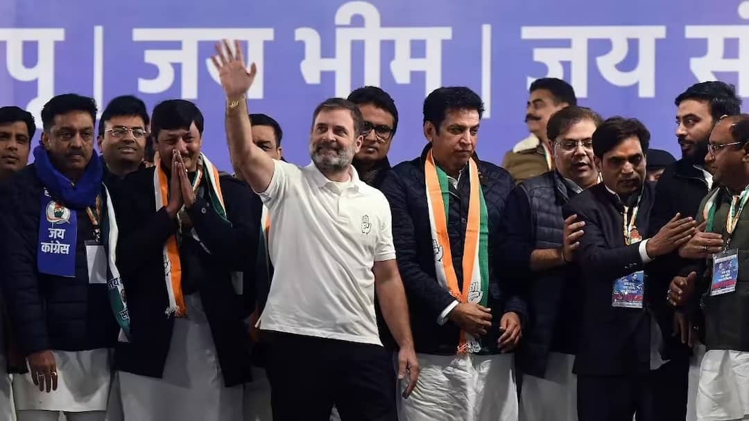 Delhi Assembly Elections 2025 Makar Sankranti Rahul Gandhi will reach Rithala area will eat Dahi Chuda with the women Delhi Assembly Elections 2025: दही चूड़े से राहुल गांधी खोलेंगे सत्ता की चाभी, दिल्ली में किसके साथ किया भोज, जानें