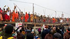 MahaKumbh 2025: শীত উপেক্ষা করেই মহাকুম্ভে পুণ্যস্নান, মকর সংক্রান্তিতে সূর্য প্রণামে সামিল কোটি কোটি মানুষ..