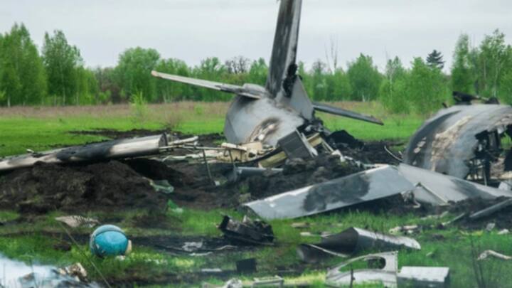 दुनिया में हुए प्लेन हादसों की बात करें तो बीते 54 सालों में 11788 प्लेन क्रैश हो चुके हैं, जिसमें 85 हजार से अधिक यात्री अपनी जान गंवा चुके हैं.