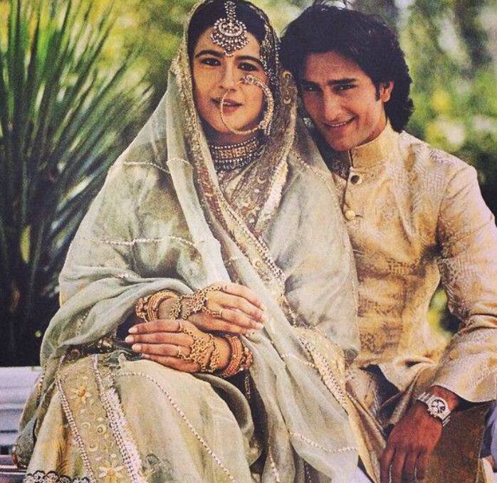 जन्म से सिख अमृता सिंह ने 1991 में सैफ अली खान से शादी करने के लिए इस्लाम धर्म अपना लिया था. उनके रिश्ते ने उम्र के अंतर और धर्म के कारण सुर्खियां बटोरीं. हालांकि इस जोड़ी का तलाक भी हो गया था.
