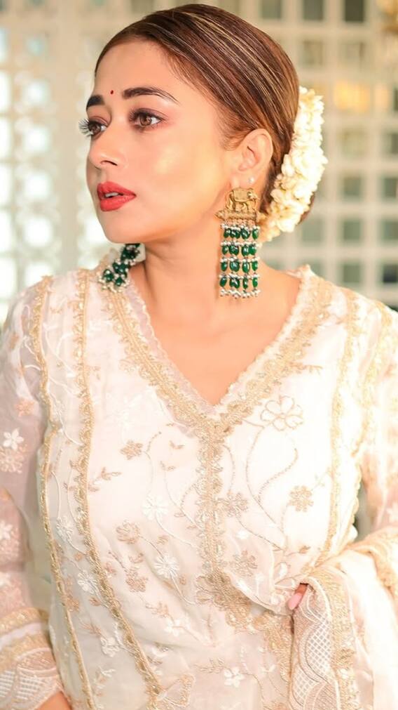 बिग बॉस की एक्स कंटेस्टेंट पर टूटा दुखों का पहाड़, करीबी का हुआ निधन