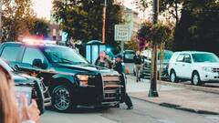 दुबई में भारतीय शख्स ने तोड़ा ट्रैफिक सिग्नल! लगा इतना जुर्माना कि खरीद लेंगे नई कार, जानिए पूरा मामला