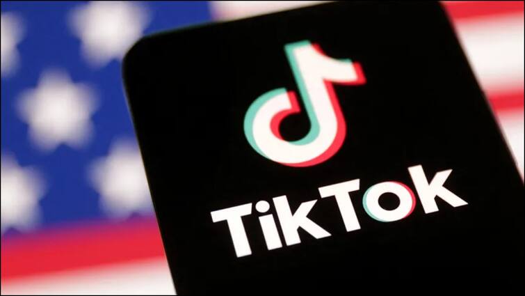 US TikTokers are flocking to chinese RedNote becomes most downloaded app in usa TikTok बैन होती देख अब इस App पर जा रहे अमेरिकी यूजर्स, बन गई सबसे ज्यादा डाउनलोड होने वाली ऐप, जानें फीचर्स