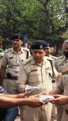 दिल्ली  चुनाव के दौरान नेताओ पर हमले का खतरा | ABP SHORTS