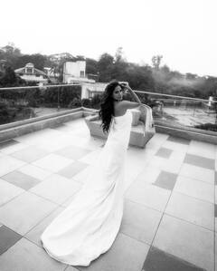 Poonam Pandey PHOTO: બ્લેક એન્ડ વ્હાઈટ તસવીરોમાં પૂનમ પાંડેએ સોશિયલ મીડિયા પર લગાવી આગ