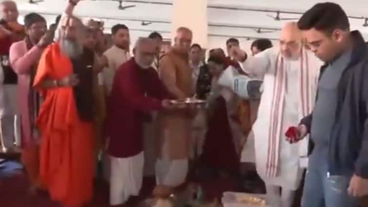 Amit Shah 'Scolds' Son Jay Shah During Jagannath Temple Visit, Netizens Call Him 'Typical Indian Father': WATCH