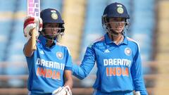 IND W vs IRE W: मंधाना-प्रतिका रावल ने राजकोट में बरसाए रन, टूट गया वर्ल्ड रिकॉर्ड, निभाई 200 से ज्यादा रनों की साझेदारी