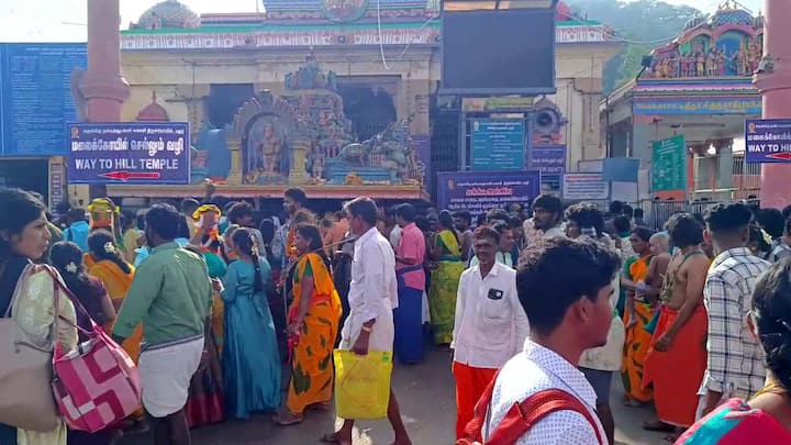 தொடர் விடுமுறை... பழனி, கொடைக்கானலில் குவியும் சுற்றுலா பயணிகள்
