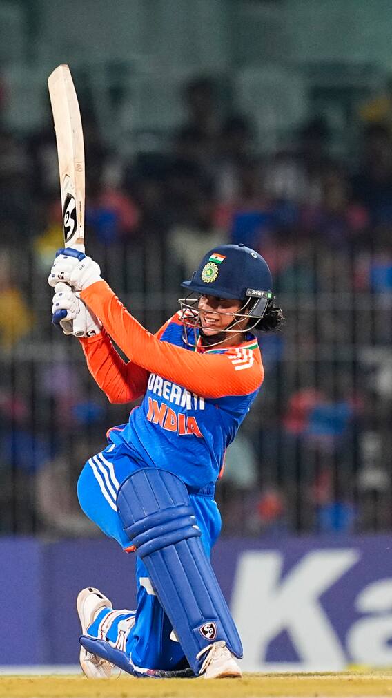 वीमेंस वनडे क्रिकेट में किसने लगाए हैं सबसे ज्यादा छक्के
