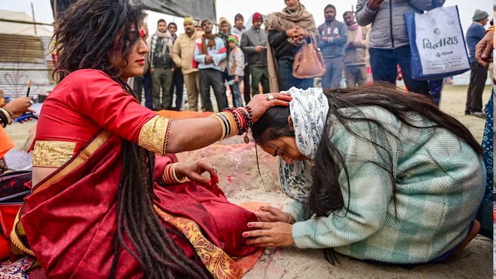 বহু বিশ্বাসের মেলবন্ধন, বহু আশাহতের কাছে আশার আলো। প্রয়াগরাজের প্রতি বাঁকে ছড়িয়ে ছিটিয়ে রয়েছে জীবন দর্শনের এমনই নানান গল্প গাথা।