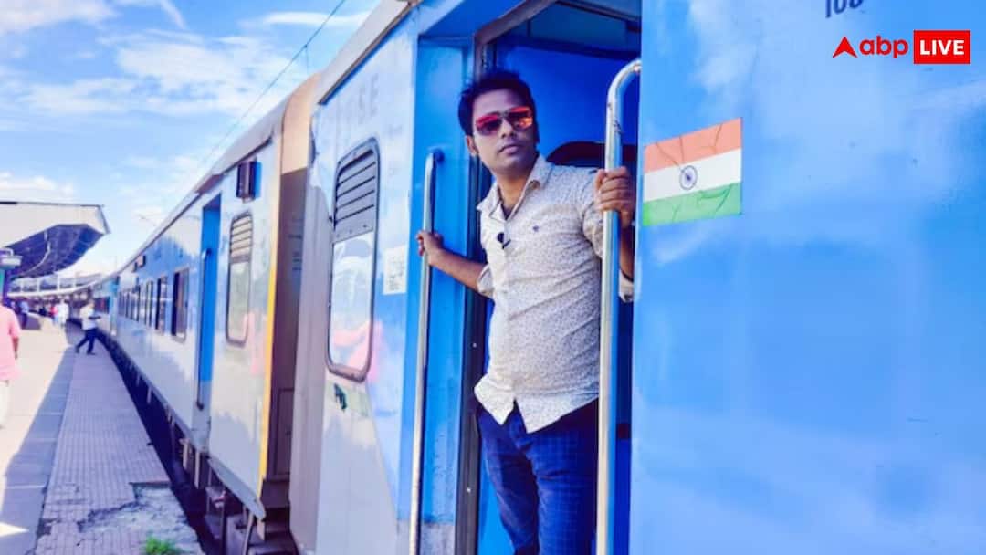 खुशखबरी! सरकार ने किया LTC के नियम में बदलाव, अब इन लग्जरी ट्रेनों में भी मिलेगी सफर की सुविधा New LTC Rule central gvernment employees will now be able to travel by Vande Bharat Tejas and Humsafar trains under LTC खुशखबरी! सरकार ने किया LTC के नियम में बदलाव, अब इन लग्जरी ट्रेनों में भी मिलेगी सफर की सुविधा