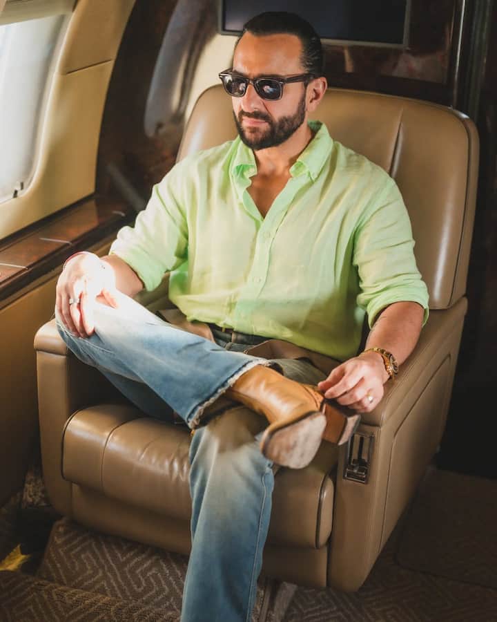 90 के दशक से लेकर अब तक एक्टर ने शानदार अपनी फिल्मों के जरिए दर्शकों का भरपूर मनोरंजन किया है। सैफ के बर्थडे के मौके पर हम आपको इस लेख में उनकी टोटल नेट वर्थ के बारे में जानकारी देने जा रहे हैं।