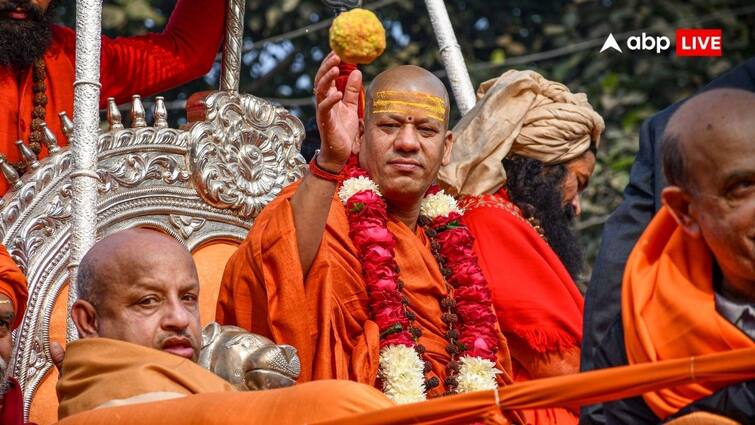 Mahakumbh 2025 US Army Ex Commander son left IT job to join akhada in India  Mahakumbh 2025: सनातन की लगन… IT की जॉब छोड़ी, अब पंचायती अखाड़ा में शामिल हुआ अमेरिकी सेना के पूर्व कमांडर का बेटा