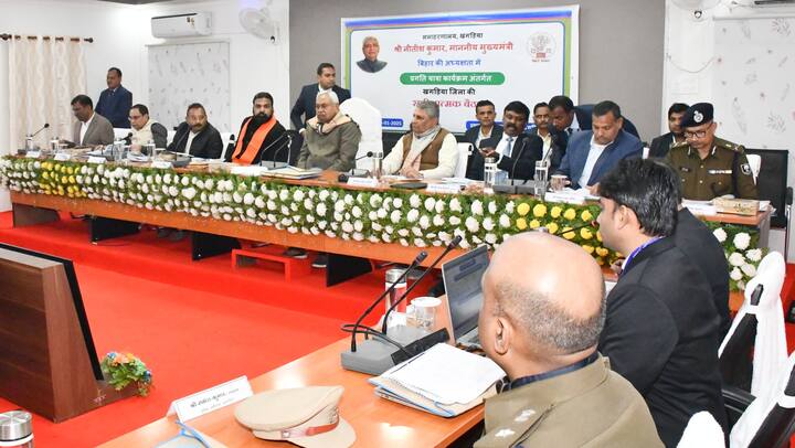 अलौली प्रखंड में गढ़घाट रामपुर अलौली में बागमती नदी पर पुल का निर्माण किया जाएगा. इससे स्थानीय लोगों को आवागमन में सुविधा होगी.