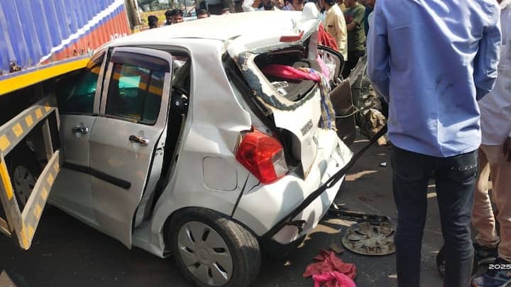 चाकण शिक्रापूर रस्त्यावर भरधाव मालवाहतूक कंटेनरकडून दहा ते पंधरा गाड्यांना ठोकर दिल्याची धक्कादायक घटना आज घडली आहे.