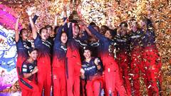 Photos: हरमनप्रीत कौर की मुंबई से मंधाना की RCB तक... तस्वीरों में देखें सभी टीमों के स्क्वॉड