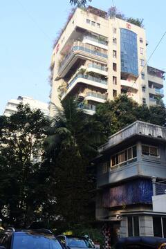 Inside Saif Ali Khan And Kareena Kapoor's Bandra Home Where Actor Was Attacked