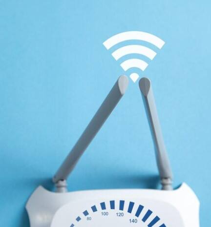 ਜੇਕਰ ਵਾਈ-ਫਾਈ ਤੋਂ ਨਿਕਲਣ ਵਾਲੀ ਰੇਡੀਏਸ਼ਨ ਲਗਾਤਾਰ ਸਾਡੇ ਦਿਮਾਗ ਨਾਲ ਜੁੜੀ ਰਹਿੰਦੀ ਹੈ ਤਾਂ ਇਹ ਦਿਮਾਗ 'ਤੇ ਅਸਰ ਪਾਉਂਦੀ ਹੈ ਅਤੇ ਸਿਰ ਦਰਦ, ਚੱਕਰ ਆਉਣਾ ਜਾਂ ਮਾਨਸਿਕ ਤਣਾਅ ਵਰਗੀਆਂ ਸਮੱਸਿਆਵਾਂ ਪੈਦਾ ਕਰ ਸਕਦੀਆਂ ਹਨ।