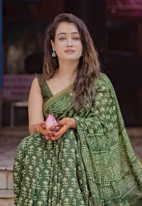 અમે તમને જણાવવા જઈ રહ્યા છીએ કે સાધ્વી નેમ્હી કોણ છે જે એન્કર અને એક્ટ્રેસ છે?