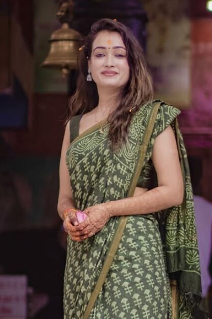 જો તમે સોશિયલ મીડિયા પર આ સાધ્વીને શોધીને કંટાળી ગયા હોવ તો આ વાંચો!