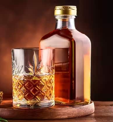 ਇਹ ਹੈ ਦੁਨੀਆ ਦੀ ਸਭ ਤੋਂ ਮਹਿੰਗੀ ਸ਼ਰਾਬ, ਕਰੋੜਾਂ 'ਚ ਆਵੇਗਾ ਇੱਕ ਪੈੱਗ !