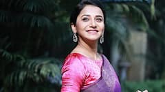 Tharala Tar Mag: अभिनेत्री जुई गडकरीचा मनमोहक लूक; जांभळ्या साडीत दिसतेय सुंदर!