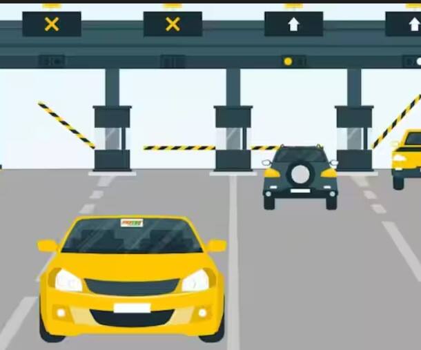 ਨਿਤਿਨ ਗਡਕਰੀ ਨੇ ਇਹ ਵੀ ਕਿਹਾ ਕਿ ਪਿੰਡਾਂ ਦੇ ਬਾਹਰ ਟੋਲ ਕੁਲੈਕਸ਼ਨ ਬੂਥ ਬਣਾਏ ਜਾਣਗੇ ਤਾਂ ਜੋ ਪਿੰਡ ਵਾਸੀਆਂ ਦੀ ਆਵਾਜਾਈ ਵਿੱਚ ਕੋਈ ਰੁਕਾਵਟ ਨਾ ਪਵੇ। ਉਨ੍ਹਾਂ ਨੇ ਸਪਸ਼ਟ ਕੀਤਾ ਕਿ ਟੋਲ ਮਾਲੀਏ ਦਾ 74 ਪ੍ਰਤੀਸ਼ਤ ਵਪਾਰਕ ਵਾਹਨਾਂ ਤੋਂ ਆਉਂਦਾ ਹੈ। ਇਸ ਲਈ ਅਸੀਂ ਨਿੱਜੀ ਵਾਹਨਾਂ ਲਈ ਮਾਸਿਕ ਜਾਂ ਸਾਲਾਨਾ ਪਾਸ ਸ਼ੁਰੂ ਕਰਨ 'ਤੇ ਵਿਚਾਰ ਕਰ ਰਹੇ ਹਾਂ। ਇਸ ਨਾਲ ਟੋਲ ਬੈਰੀਅਰ ਉਪਰ ਜਾਮ ਦੀ ਸਮੱਸਿਆ ਤੋਂ ਵੀ ਰਾਹਤ ਮਿਲੇਗੀ।