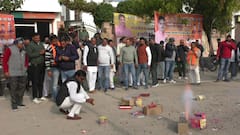 सरपंचों का कार्यकाल बढ़ाने पर आतिशबाजी, मिठाई बांटकर सीएम भजनलाल शर्मा का किया धन्यवाद