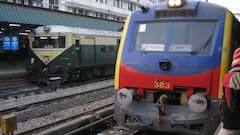 चलती ट्रेन में हो जाए नेचुरल डेथ तो कितना मिलता है मुआवजा? रेलवे का यह नियम आएगा आपके काम