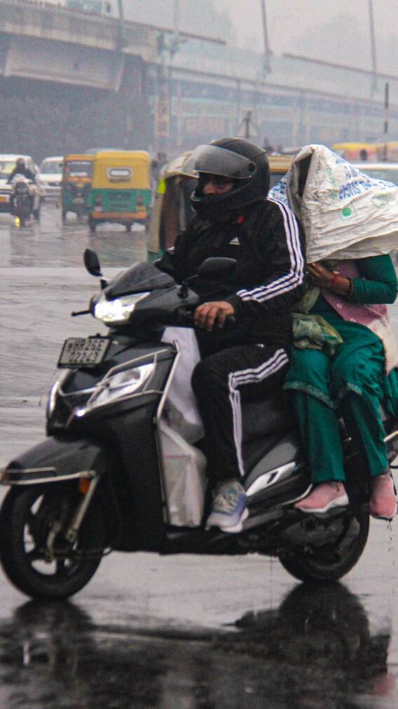 दिल्ली में इस दिन फिर होगी तेज बारिश, जानें- मौसम का पूरा हाल