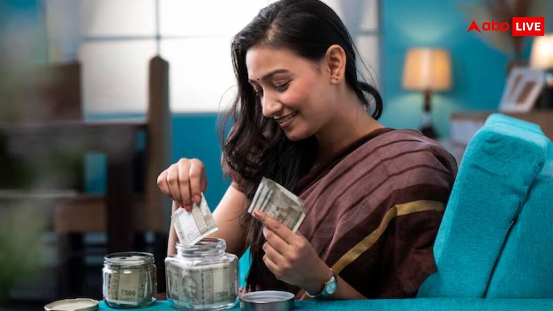 banks giving higher interest rate on Fixed deposits check the list FD पर ये बैंक दे रहे हैं जबरदस्त रिटर्न, फटाफट चेक करें कहां कितना मिल रहा है इंटरेस्ट