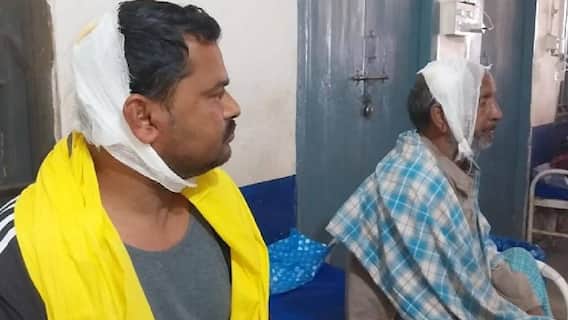 Bihar Crime: बिहार में राजनीतिज्ञों का परिवार भी सुरक्षित नहीं, नवादा में JDU नेता के भाई और पुत्र पर जानलेवा हमला Bihar Crime: बिहार में राजनीतिज्ञों का परिवार भी सुरक्षित नहीं, नवादा में JDU नेता के भाई और पुत्र पर जानलेवा हमला