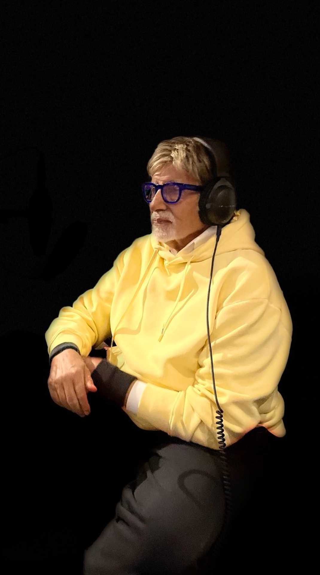 अमिताभ बच्चन कंटेस्टेंट को कह रहे हैं, ‘हमारी भी मजबूरी है, नहीं खेलेंगे, नहीं कमाएंगे तो घर कैसे चलाएंगे