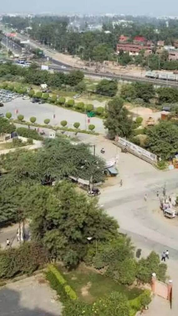 छत्तीसगढ़ के इस गांव में है इन्फ्लुएंसर्स का दबदबा, सोशल मीडिया से हो रही अच्छी कमाई