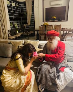 Sadhguru Attends Kangana Ranaut's Emergency Screening, Calls It 'Excellent'