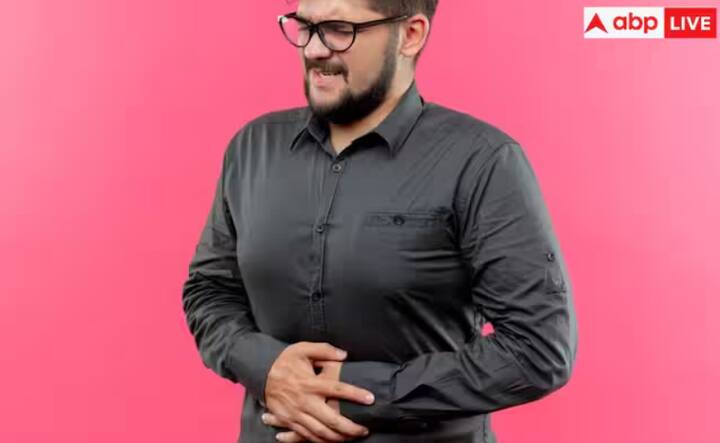 ਜਦੋਂ ਪੇਟ ਵਿੱਚ ਟਿਊਮਰ ਹੁੰਦਾ ਹੈ, ਤਾਂ ਸਰੀਰ ਵਿੱਚ ਪੌਸ਼ਟਿਕ ਤੱਤਾਂ ਦੀ ਕਮੀ ਹੋ ਜਾਂਦੀ ਹੈ, ਜੋ ਸਰੀਰ ਵਿੱਚ ਊਰਜਾ ਨੂੰ ਪ੍ਰਭਾਵਿਤ ਕਰਦੀ ਹੈ। ਇਸ ਕਾਰਨ ਵਿਅਕਤੀ ਹਮੇਸ਼ਾ ਥਕਾਵਟ ਅਤੇ ਕਮਜ਼ੋਰੀ ਮਹਿਸੂਸ ਕਰਦਾ ਹੈ। ਜੇਕਰ ਤੁਸੀਂ ਸਹੀ ਖੁਰਾਕ ਅਤੇ ਢੁਕਵੇਂ ਆਰਾਮ ਦੇ ਬਾਵਜੂਦ ਥੱਕੇ ਹੋਏ ਅਤੇ ਕਮਜ਼ੋਰ ਮਹਿਸੂਸ ਕਰਦੇ ਹੋ। ਇਸ ਲਈ ਤੁਹਾਨੂੰ ਡਾਕਟਰ ਦੀ ਸਲਾਹ ਲੈਣੀ ਚਾਹੀਦੀ ਹੈ।