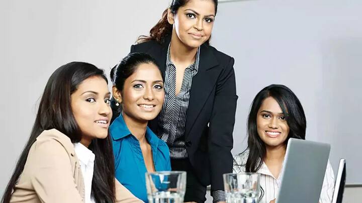 बता दें मध्य प्रदेश की इस वर्किंग वूमेन हॉस्टल योजना के तहत फिलहाल मध्य प्रदेश के दो बड़े शहर जबलपुर और ग्वालियर में हॉस्टलों का निर्माण किया जा रहा है. जल्दी महिलाओं को इस योजना के तहत लाभ मिलना शुरू हो जाएगा.