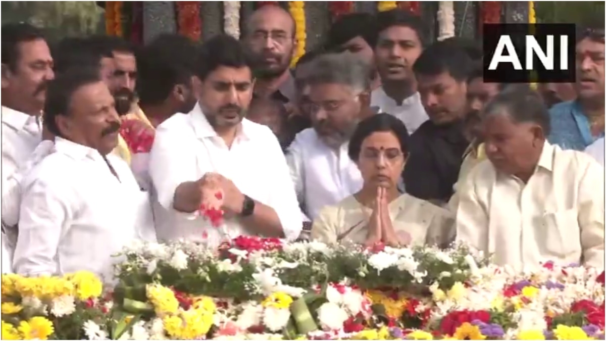 Nara Lokesh: యుగపురుషుడు ఎన్టీఆర్‌కు భారతరత్న తప్పక వస్తుంది - ఘాట్ వద్ద నారా లోకేష్