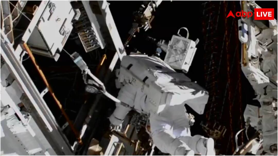 जब सुनीता विलियम्स कर रही थीं स्पेसवॉक, तब कौन बना रहा था वीडियो? Sunita Williams spacewalk Who was making video Astronaut Sunita Williams spacewalk जब सुनीता विलियम्स कर रही थीं स्पेसवॉक, तब कौन बना रहा था वीडियो?